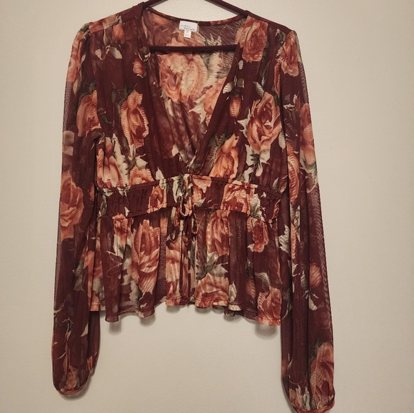 Madison & Berkeley Smocked Waist Top - Picture 1 of 3